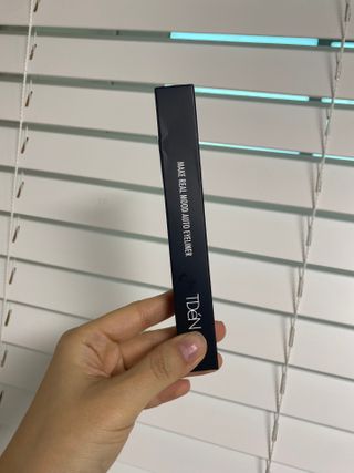 틸디앤 메이크 리얼무드 오토 아이라이너 — 3.5점을 준 리뷰어가 2021년 12월 올린 사용 사진