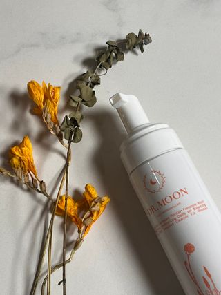 MF프리 [닥터문] 유산균 락토케어 질경초 여성청결제 200ml (폼타입) — 5점을 준 리뷰어가 2022년 7월 올린 사용 사진