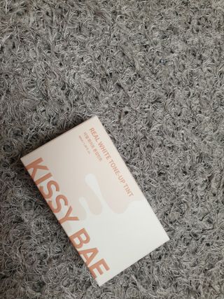 KISSY BAE 키시베이 키시베이 리얼화이트 톤업틴트 — 5점을 준 리뷰어가 2021년 8월 올린 사용 사진