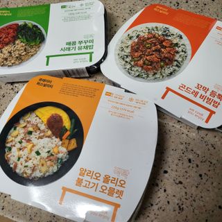 직탁 식단관리 3종 도시락(꼬막 듬뿍 곤드레비빔밥, 알리오올리오 불고기오믈렛, 매콤쭈꾸미 시래기유채밥) — 5점을 준 리뷰어가 2022년 6월 올린 사용 사진