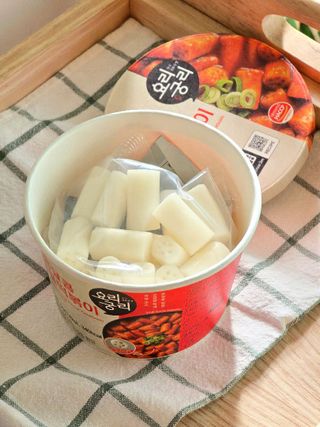 프리 [요리궁리] 타입 B (매콤,치즈,매콤까르보) 꽃떡볶이 6개입 세트 — 5점을 준 리뷰어가 2024년 12월 올린 사용 사진