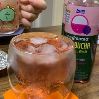 더그레잇티 콤부차 300ml *12개입 (오리지널 6개+베리리치 6개) — 5점을 준 리뷰어가 2022년 7월 올린 사용 사진