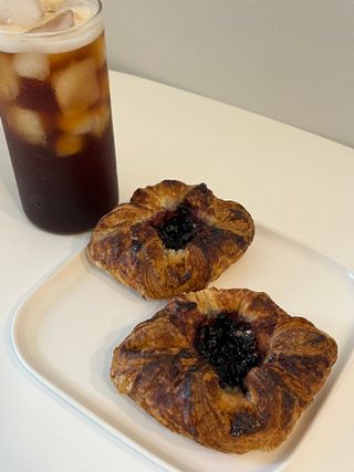 서브큐 메테뭉크 블루베리 크라운 냉동생지 (소포장) — 5점을 준 리뷰어가 2022년 6월 올린 사용 사진