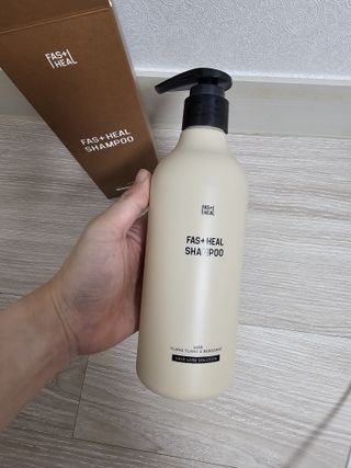 패스트힐(fast heal) 패스트힐 탈모증상완화샴푸 470ml — 5점을 준 리뷰어가 2023년 10월 올린 사용 사진