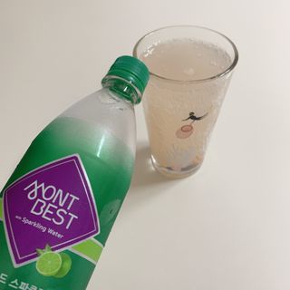 몽베스트 Montbest with Sparkling water Lime20병 — 5점을 준 리뷰어가 2022년 5월 올린 사용 사진