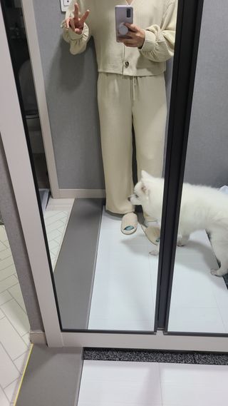 프런투라인 비마이 봄버 포켓 크롭 가디건 — 4점을 준 리뷰어가 2022년 3월 올린 사용 사진