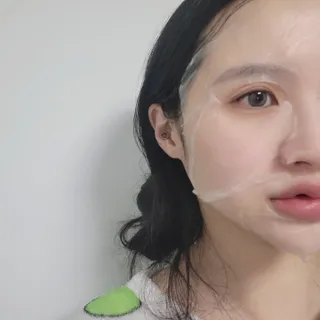 비프리코스메틱 더블아이스진정마스크팩 5매 — 5점을 준 리뷰어가 2023년 2월 올린 사용 사진