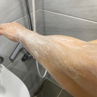 아토컴피 신생아도 사용가능한 무알러지 1회용 바디워시 여행키트 ( 독일 임상시험 완료) — 5점을 준 리뷰어가 2023년 2월 올린 사용 사진