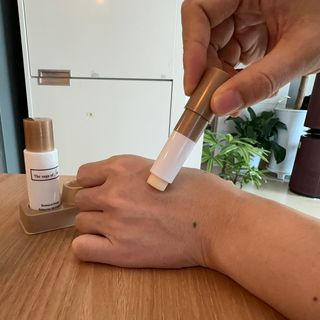 더사가오브수 [사가수] 효혜윤 보태니컬 에너지 에센스인로션 20ml /아이포올 스틱 3g — 4.5점을 준 리뷰어가 2023년 2월 올린 사용 사진