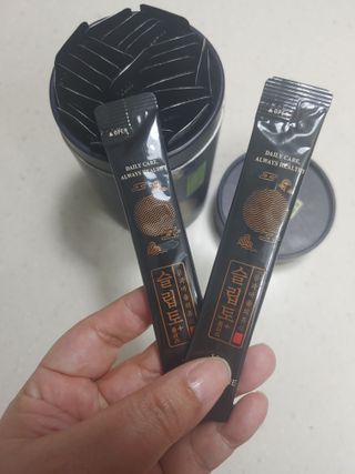 프리마인 자체 기업부설 연구소에서 찾아낸 건강한 수면의 비밀.  슬립토 플러스 30포 — 4점을 준 리뷰어가 2021년 10월 올린 사용 사진