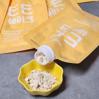 [덜다] 든든 식물성 단백질 쉐이크 40g X 7입 (곡물/딸기) — 5점을 준 리뷰어가 2023년 7월 올린 사용 사진