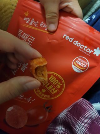 레드닥터 대추방울토마토 + 통째로 동결건조한 대추방울토마토 — 5점을 준 리뷰어가 2022년 12월 올린 사용 사진