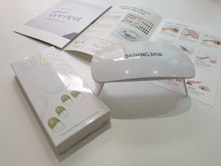데싱디바 글레이즈 젤네일 스프링 프렌치 네일_5종 중 택 1 — 5점을 준 리뷰어가 2021년 9월 올린 사용 사진
