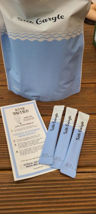 실크가글 실크단백질 함유 구강청결제 11ml 50포 — 5점을 준 리뷰어가 2021년 9월 올린 사용 사진