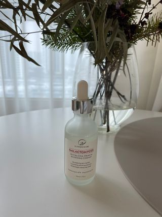 오투에니원 갈락토미세스 리바이탈라이징 프리미엄 화이트닝 에센스 50ml — 5점을 준 리뷰어가 2022년 12월 올린 사용 사진