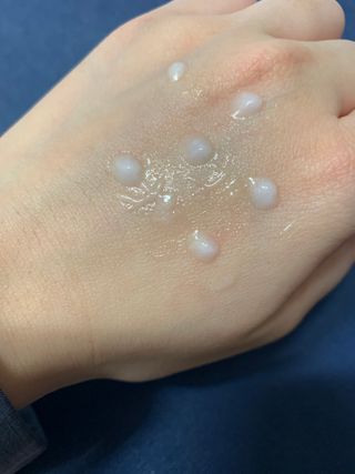 뷰니오 더마플러스 카밍 에멀전200ml — 5점을 준 리뷰어가 2020년 12월 올린 사용 사진