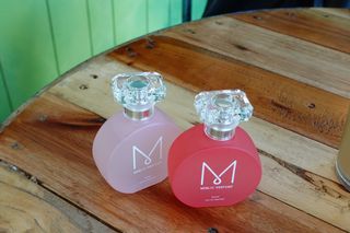 자연스러운 샴푸향이 나는 메블릭퍼퓸 케라 50ml +상큼달달한 라즈베리향이 나는 메블릭퍼퓸 라즈베리 50ml — 4점을 준 리뷰어가 2022년 9월 올린 사용 사진