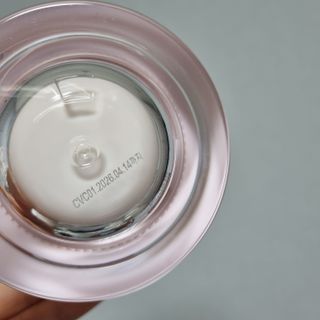 프리마인 바르기만 하면 철벽 스킨케어+24시간 마스크팩 효과. 셀라브 리제너레이팅 시스템 부스터+크림 세트 — 4점을 준 리뷰어가 2023년 6월 올린 사용 사진