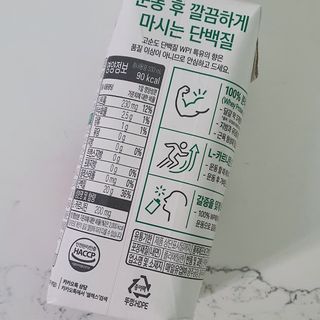 셀렉스스포츠 셀렉스 스포츠 웨이 프로틴 복숭아_ 330ml x 12팩 — 4점을 준 리뷰어가 2021년 9월 올린 사용 사진
