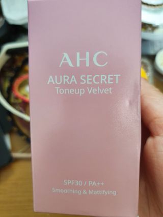AHC 아우라 시크릿 톤업 벨벳 — 5점을 준 리뷰어가 2021년 4월 올린 사용 사진