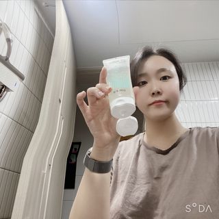 닥터에프파이브 젤리스크럽 소프트 클렌징폼 120ml — 4점을 준 리뷰어가 2022년 6월 올린 사용 사진