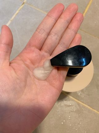 프리마인 더이상 뻣뻣하고 효과없는 탈모샴푸는 NO. 근본부터 케어하는 셀베이스 그린티샴푸(500ml) — 4점을 준 리뷰어가 2023년 5월 올린 사용 사진
