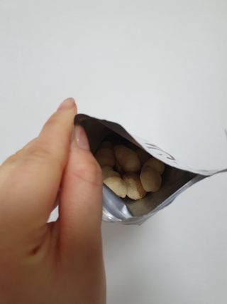 도이퉁 마카다미아 넛 90g  로얄 마카넛 오리지널 쏠트 허니 — 5점을 준 리뷰어가 2021년 3월 올린 사용 사진