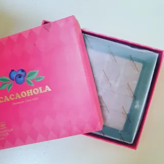 카카오 본연의 색을 간직하고있는 루비초콜릿과 블루베리의 만남, 카카올라 루비베리요거트생초콜릿 — 5점을 준 리뷰어가 2021년 9월 올린 사용 사진