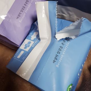 블루블루 유기농 순면 커버 생리대 — 5점을 준 리뷰어가 2021년 1월 올린 사용 사진