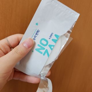 [풀리다 노잠패치] / 잠깨는 패치(졸음방지+눈가케어) 1팩(5회분) /공부할때, 운전할때, 골프, 눈 피로할때 — 5점을 준 리뷰어가 2022년 10월 올린 사용 사진
