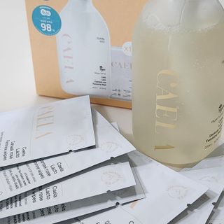 카엘라 락토 다마스크 로즈 여성청결제 젤 기획세트 — 5점을 준 리뷰어가 2023년 6월 올린 사용 사진