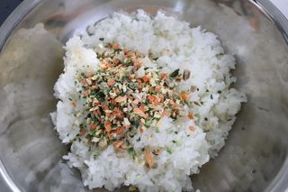해풀잎 누구나 김밥*1ea [(혼합야채 35g *1ea,  김밥김 (5g, 5ea),  양념간장 (6g, 5ea), 참기름(5g, 2ea)] — 5점을 준 리뷰어가 2022년 5월 올린 사용 사진