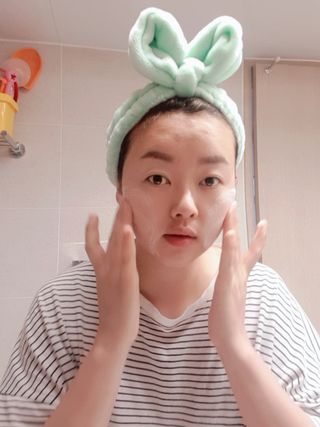 헤어플러스 콴디 아침세안제 폼클렌징 퓨어 어니스티 모닝클렌저 — 5점을 준 리뷰어가 2021년 5월 올린 사용 사진