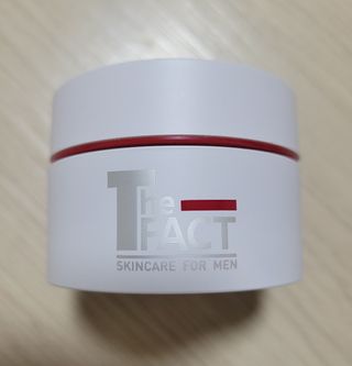 The Fact 더 팩트 내추럴 에스에프엔 에이틴 시니어 크림 — 5점을 준 리뷰어가 2021년 4월 올린 사용 사진