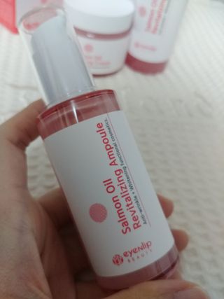 아이앤립 / EYENLIP 아이앤립 연어오일 리바이탈라이징 토너+앰플+크림 3종 세트 — 5점을 준 리뷰어가 2021년 4월 올린 사용 사진