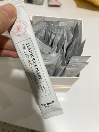 세렌디뷰티_이너뷰티 티톡스 로즈 베리 — 5점을 준 리뷰어가 2021년 5월 올린 사용 사진