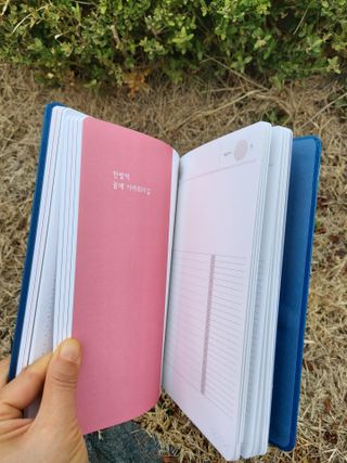 응원과 위로가 필요한 당신에게  리훈 하고싶은말 스터디 플래너 — 5점을 준 리뷰어가 2021년 3월 올린 사용 사진