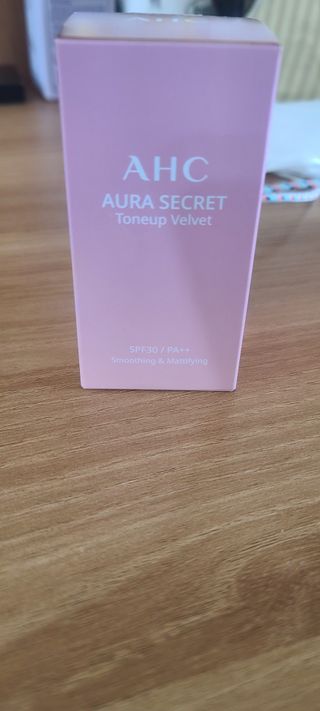 AHC 아우라 시크릿 톤업 벨벳 — 5점을 준 리뷰어가 2021년 4월 올린 사용 사진