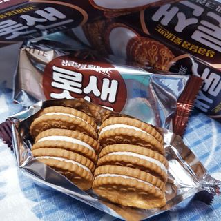 롯데제과 롯샌 카페크런치 — 5점을 준 리뷰어가 2021년 10월 올린 사용 사진