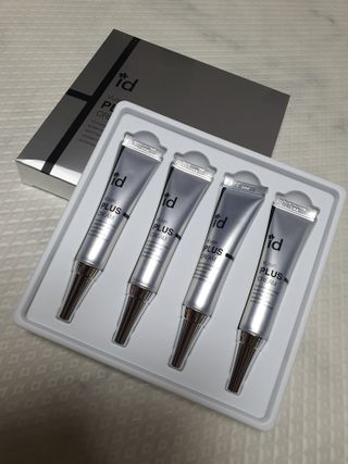 아이디플라코스메틱 아이디 브이로직 플러스 크림 15ml X 4EA — 5점을 준 리뷰어가 2022년 1월 올린 사용 사진