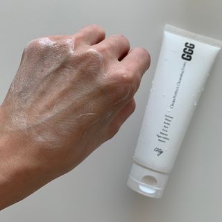 지지지 클린 퍼펙트 클렌징폼 120g — 5점을 준 리뷰어가 2022년 2월 올린 사용 사진