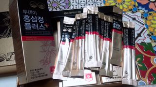 서울약사신협_투데이홍삼정플러스스틱_10g x 30포 — 5점을 준 리뷰어가 2021년 6월 올린 사용 사진