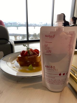 12월 15일 출시, 건강기능식품 브랜드 본리브 나 다운 시작 제품 3종 — 5점을 준 리뷰어가 2021년 1월 올린 사용 사진