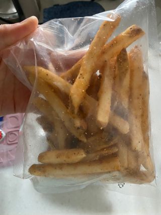 [테이스티나인] [레디잇x부루마불] 부어스트 바베큐 플래터 1000g — 5점을 준 리뷰어가 2022년 4월 올린 사용 사진