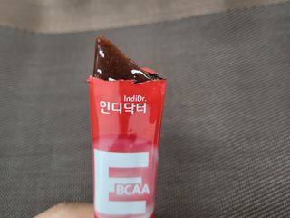 인디닥터 면역 생생 핑크 이뮨 젤리 + 타이탄 BCAA 프로틴 젤리스틱 — 4점을 준 리뷰어가 2022년 5월 올린 사용 사진