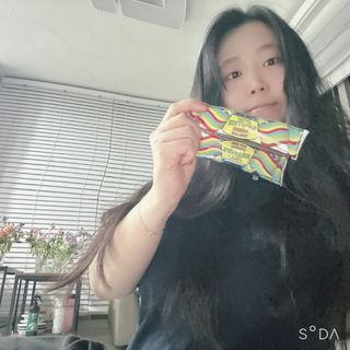 (주) 피치코리아 레인보우 롤팝젤리 후르츠믹스x10개입 — 4점을 준 리뷰어가 2023년 11월 올린 사용 사진
