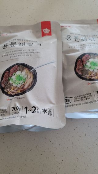 요리반상회 용문해장국 2팩 + 뚝배기 1개 — 3점을 준 리뷰어가 2021년 3월 올린 사용 사진