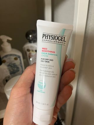 피지오겔 레드수딩 시카밸런스 크림 50ml — 5점을 준 리뷰어가 2022년 4월 올린 사용 사진