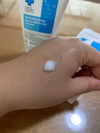 랑벨 수퍼내츄럴 아쿠아 수딩 크림 100ml — 5점을 준 리뷰어가 2022년 4월 올린 사용 사진