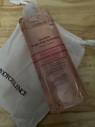 [바디셀런스] 속보습+사용감+향 모두 잡은 / 세라드린 속보습 핑크토너 300ml — 3.5점을 준 리뷰어가 2022년 3월 올린 사용 사진